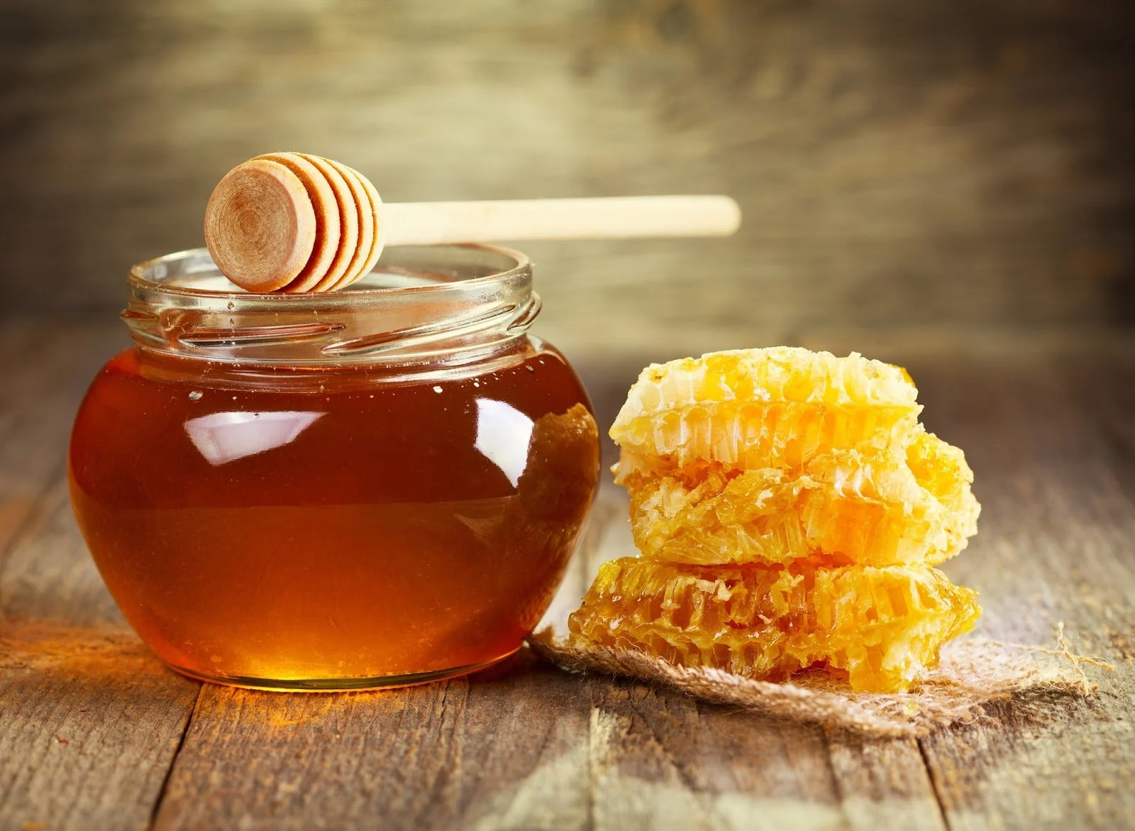 Health Benefits of Honey and Other Foods